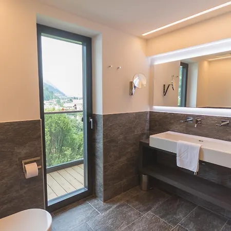 Schoenblick Residence Apartments - Including Summer Card Zell am See Room photo
