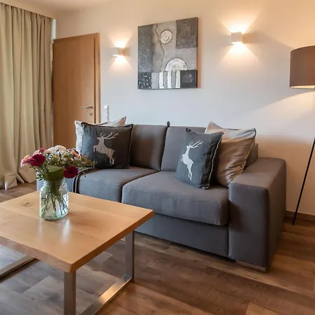 Schoenblick Residence Apartments - Including Summer Card Zell am See Room photo