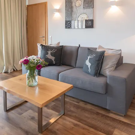 Schoenblick Residence Apartments - Including Summer Card Zell am See Room photo