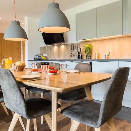 Schoenblick Residence Apartments - Including Summer Card Zell am See Room photo