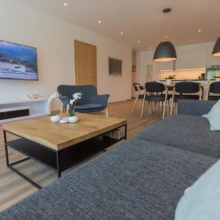 Schoenblick Residence Apartments - Including Summer Card Zell am See Room photo