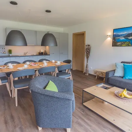 Schoenblick Residence Apartments - Including Summer Card Zell am See Room photo