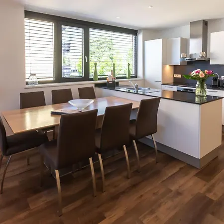 Schoenblick Residence Apartments - Including Summer Card Zell am See Room photo