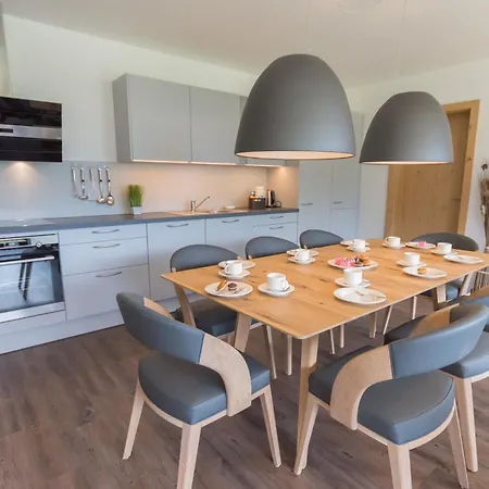 Schoenblick Residence Apartments - Including Summer Card Zell am See Room photo