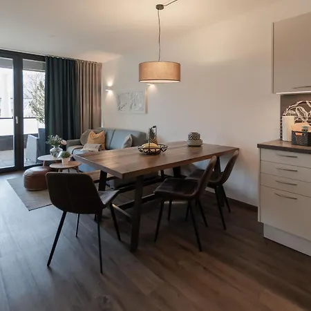 Schoenblick Residence Apartments - Including Summer Card Zell am See Room photo