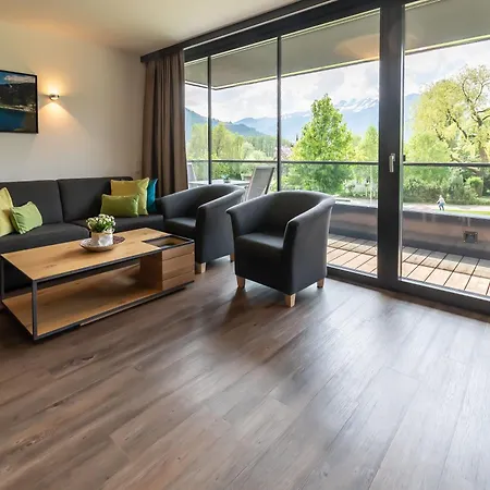 Schoenblick Residence Apartments - Including Summer Card Zell am See Room photo