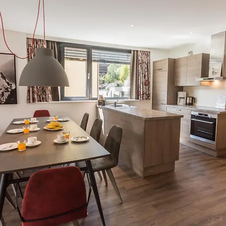 Schoenblick Residence Apartments - Including Summer Card Zell am See Room photo