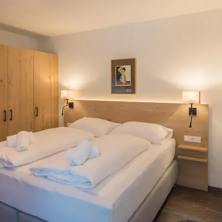 Schoenblick Residence Apartments - Including Summer Card Zell am See Room photo