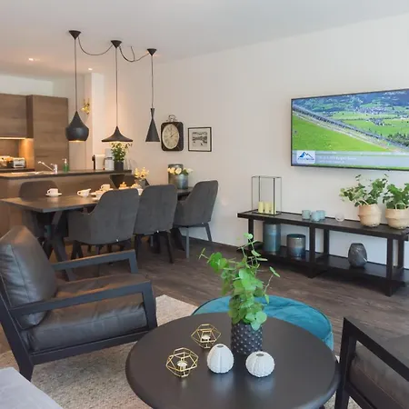 Schoenblick Residence Apartments - Including Summer Card Zell am See Room photo