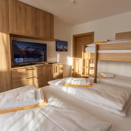 Schoenblick Residence Apartments - Including Summer Card Zell am See Room photo