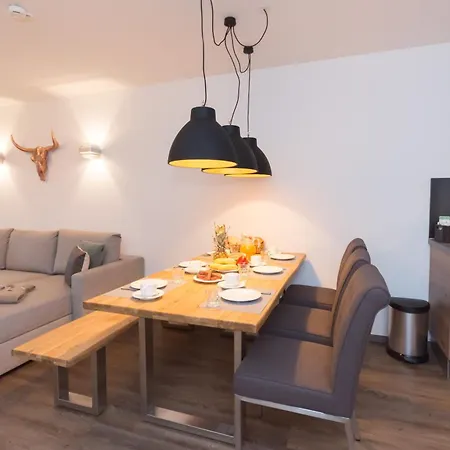 Schoenblick Residence Apartments - Including Summer Card Zell am See Room photo