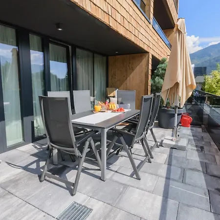 Schoenblick Residence Apartments - Including Summer Card Zell am See Room photo