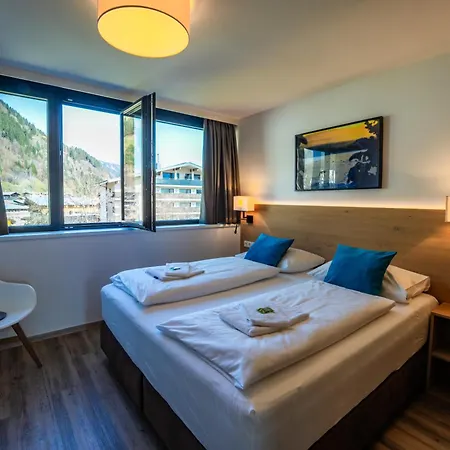 Schoenblick Residence Apartments - Including Summer Card Zell am See Room photo